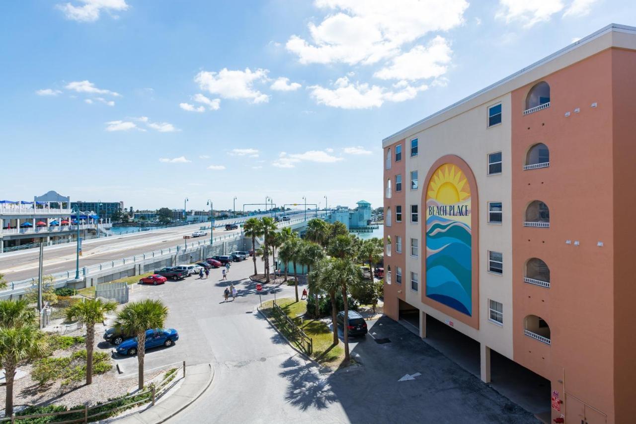 301 Beach Place Condos Сейнт Пийт Бийч Екстериор снимка
