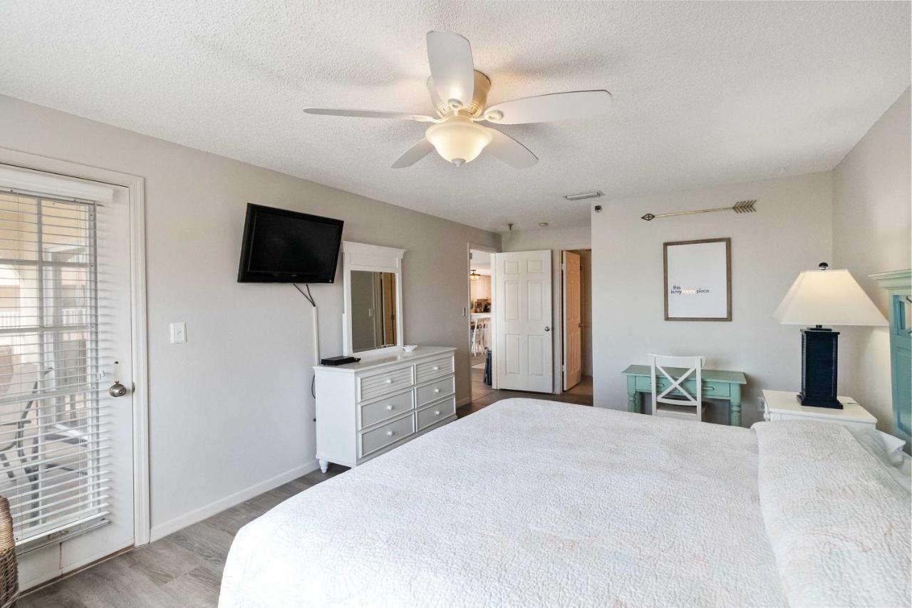 301 Beach Place Condos Сейнт Пийт Бийч Екстериор снимка