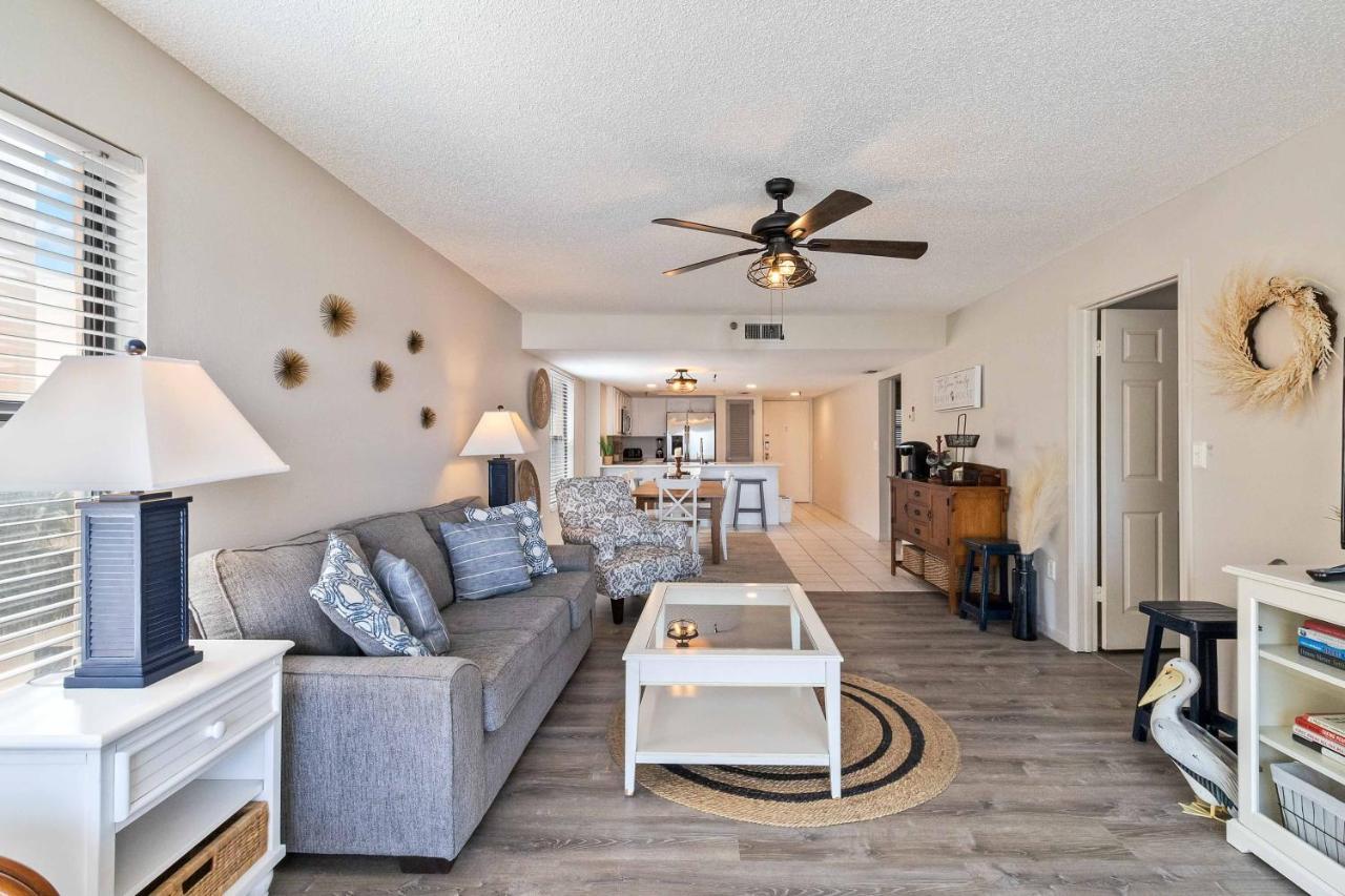 301 Beach Place Condos Сейнт Пийт Бийч Екстериор снимка